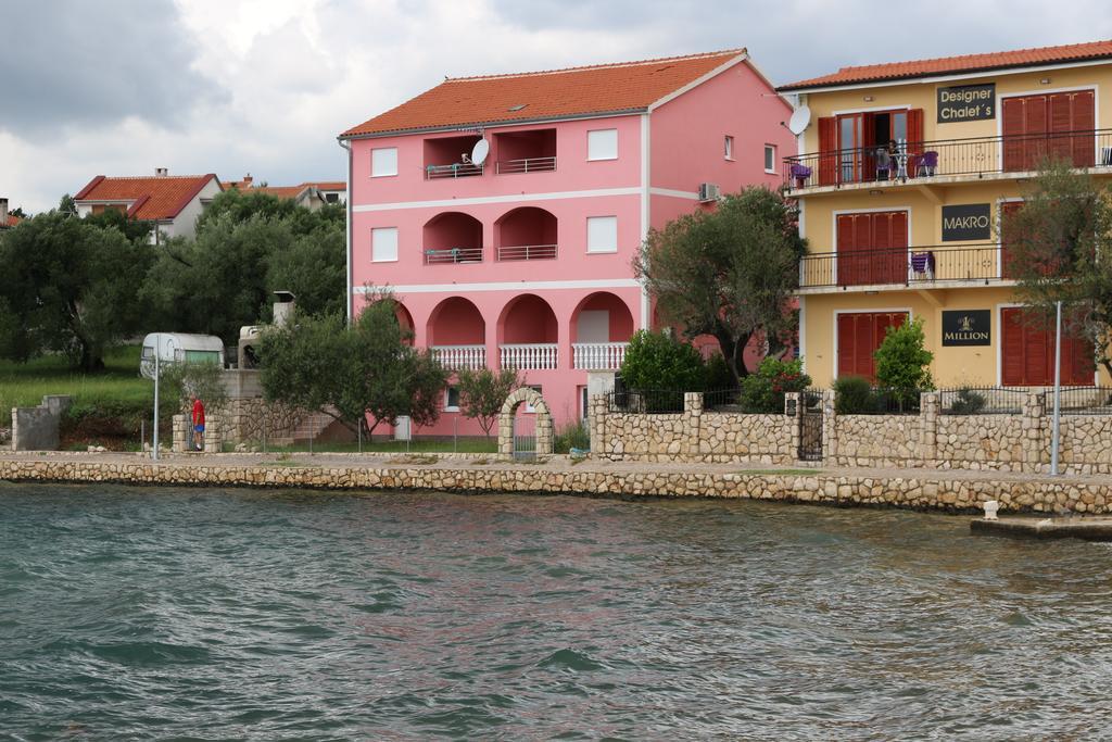 Appartamento Marija - - First Line To The Sea Maslenica